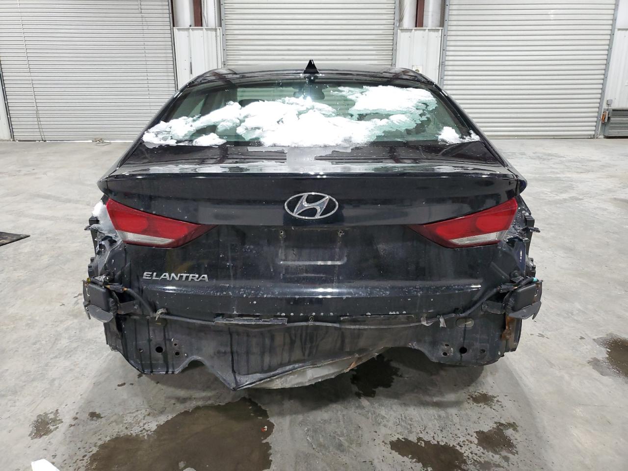 2018 Hyundai Elantra - Image 6