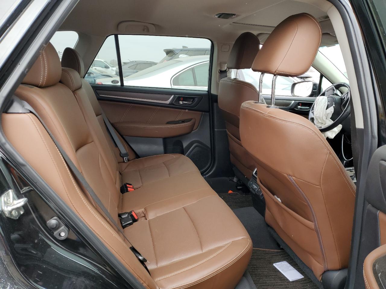 2018 Subaru Outback - Image 10