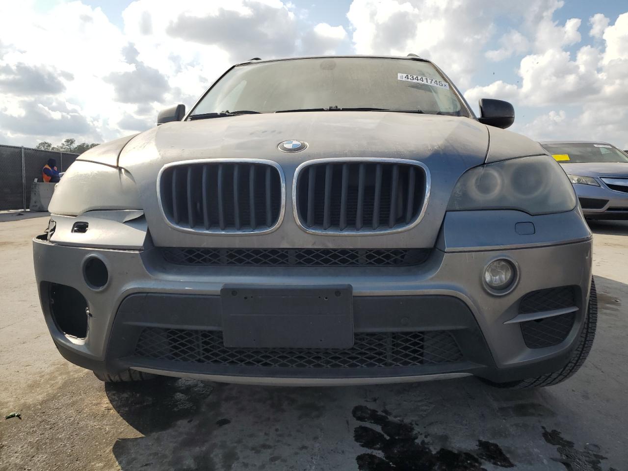 2011 BMW X5 - Image 5