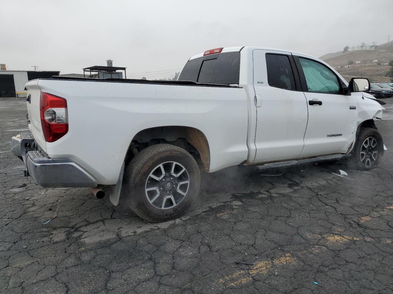 2014 Toyota Tundra - Image 3