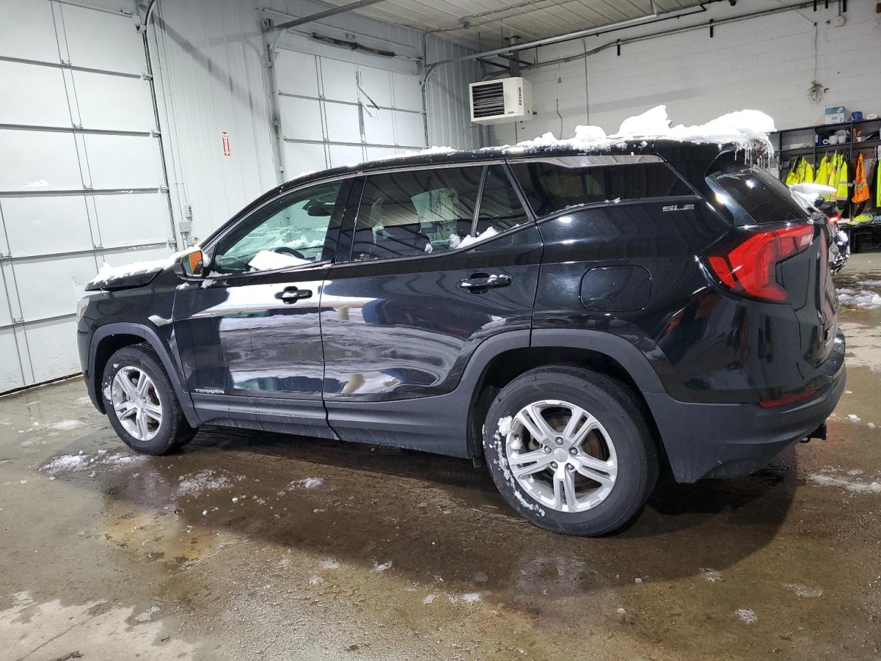 2019 GMC Terrain - Image 2