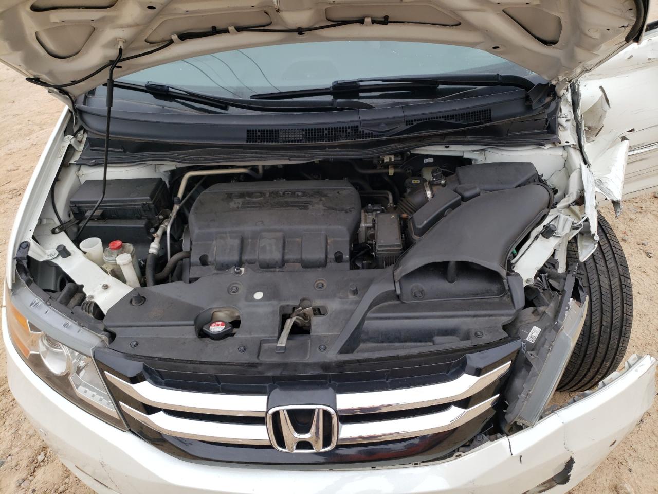 2016 Honda Odyssey - Image 13