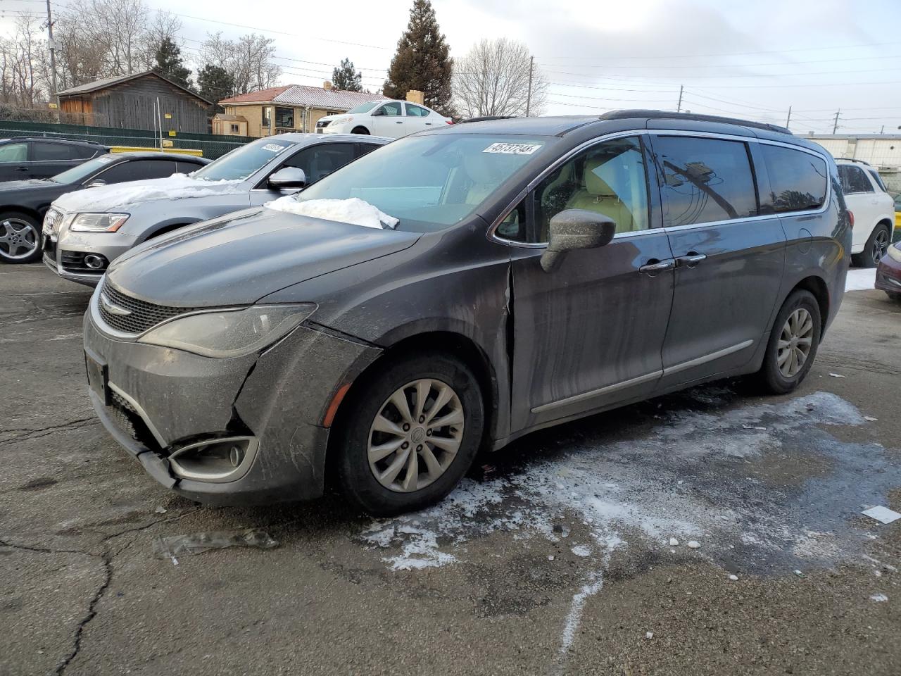 2017 Chrysler Pacifica - Image 1