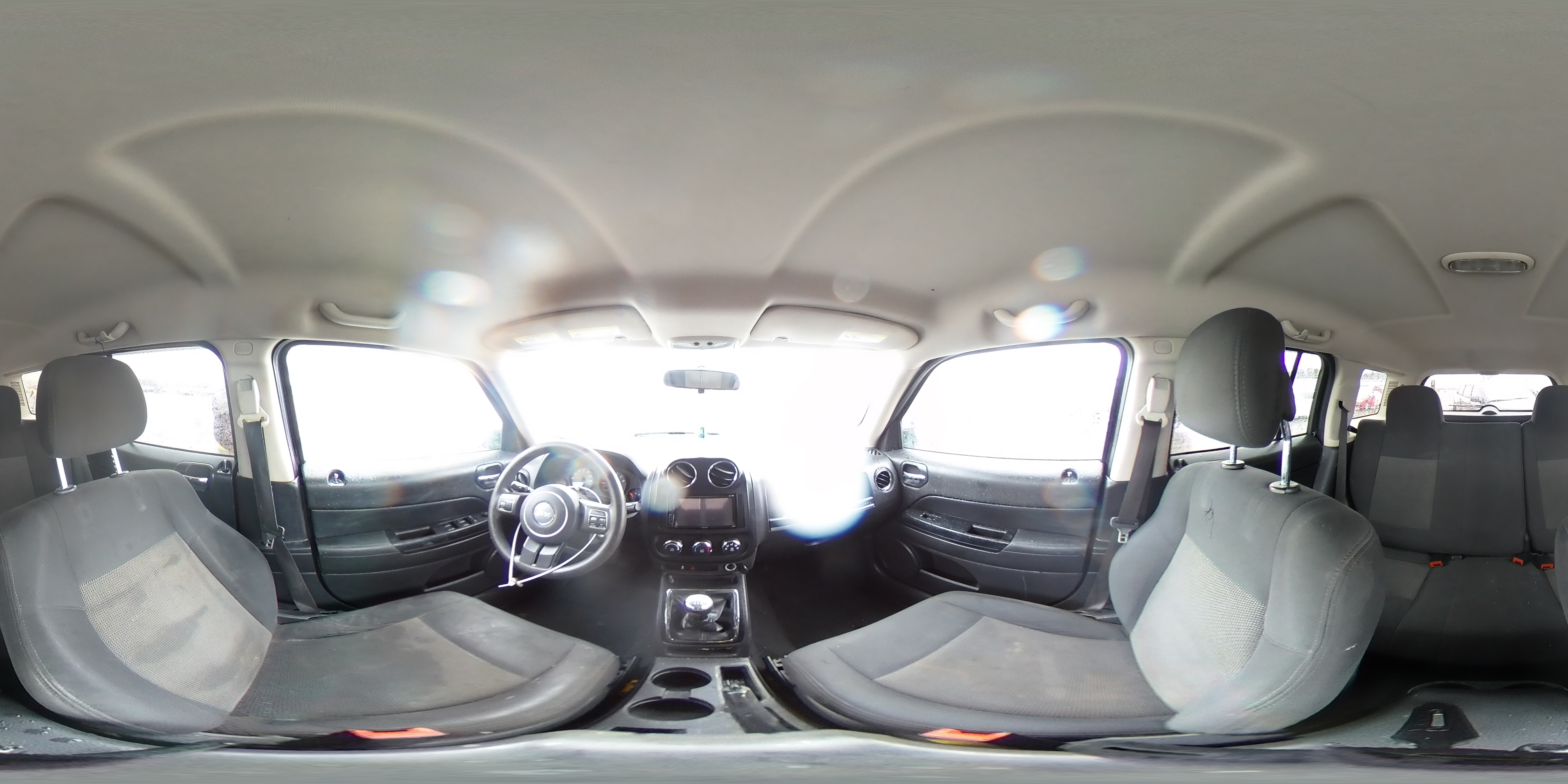 2012 Jeep Liberty (Patriot) - Image 13