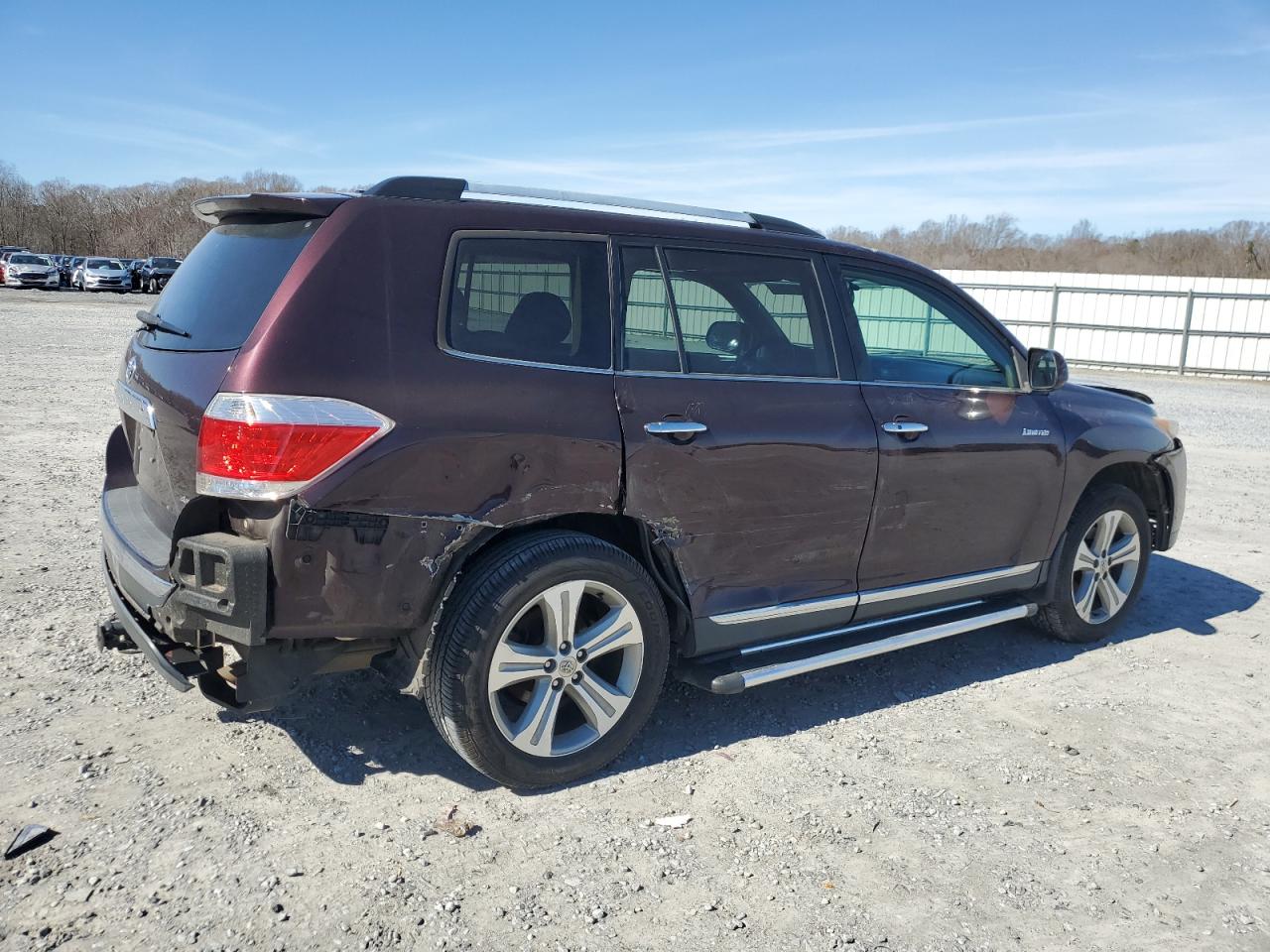 2013 Toyota Highlander - Image 3