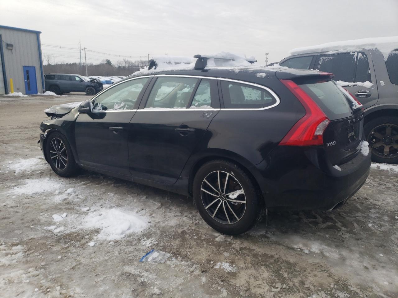 2017 Volvo V60 - Image 2