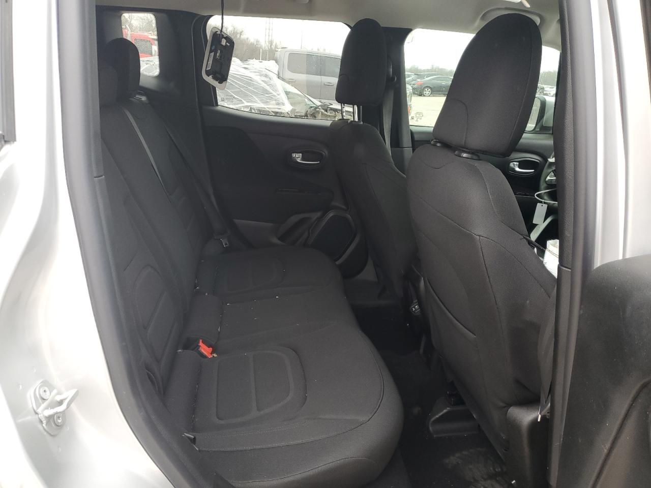 2019 Jeep Renegade - Image 11