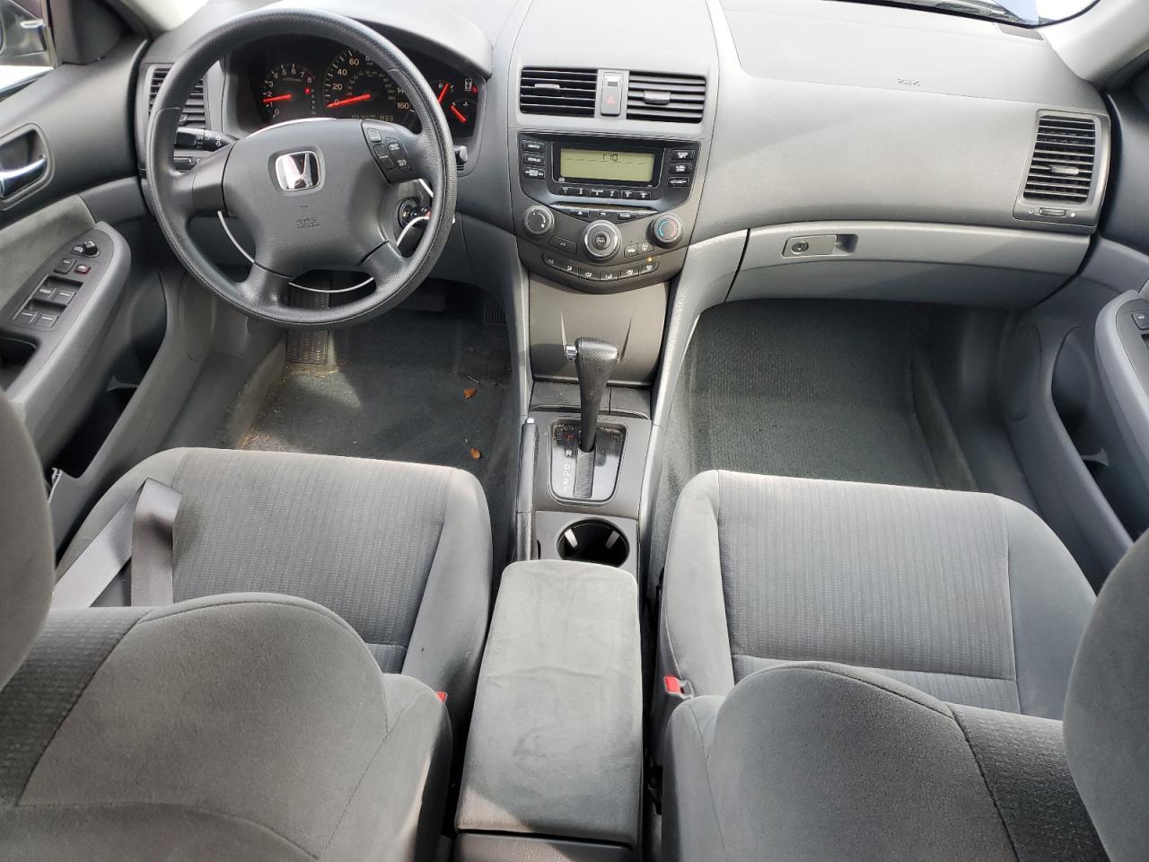 2004 Honda Accord - Image 8