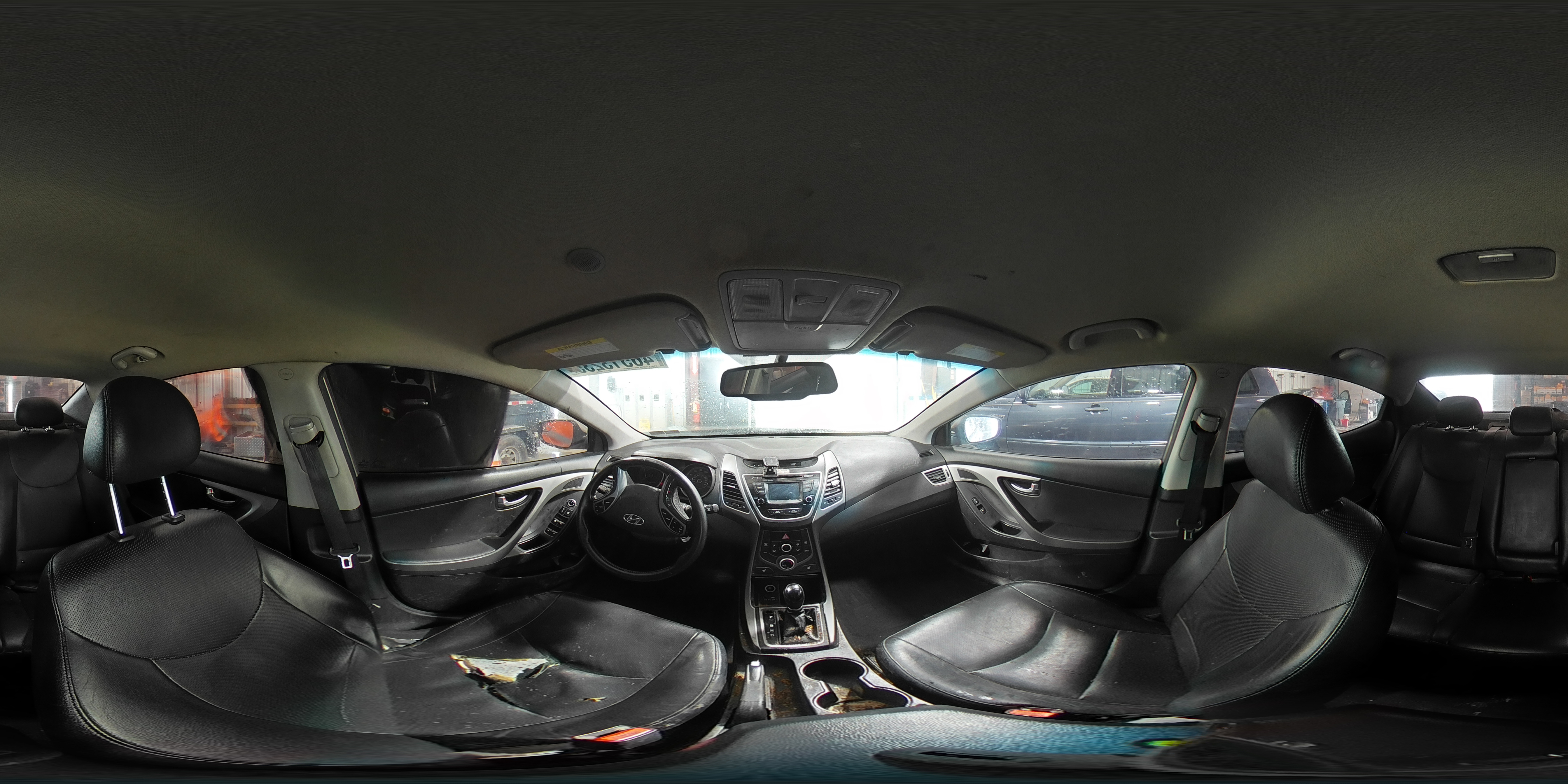 2015 Hyundai Elantra - Image 14