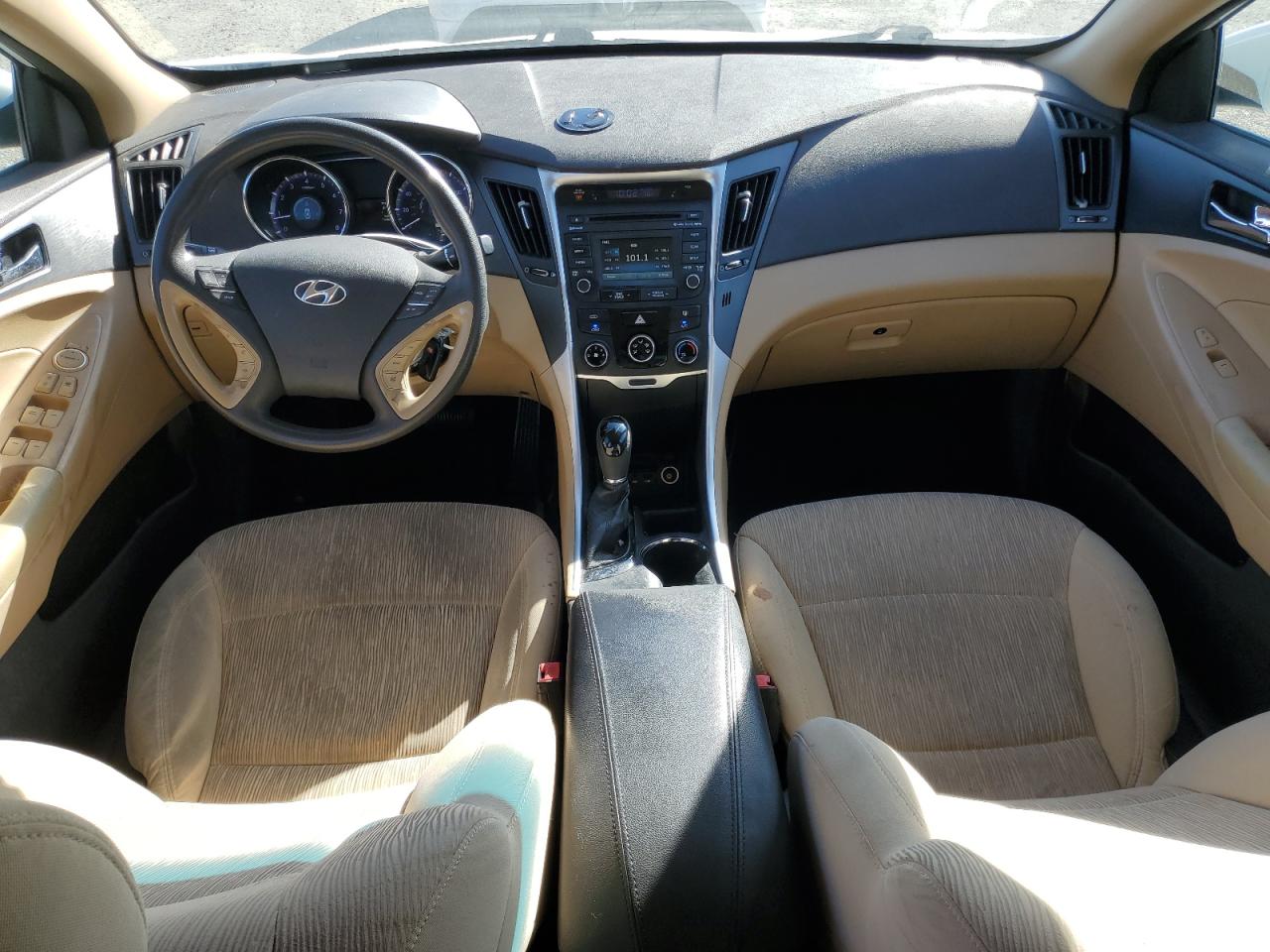2014 Hyundai Sonata - Image 8