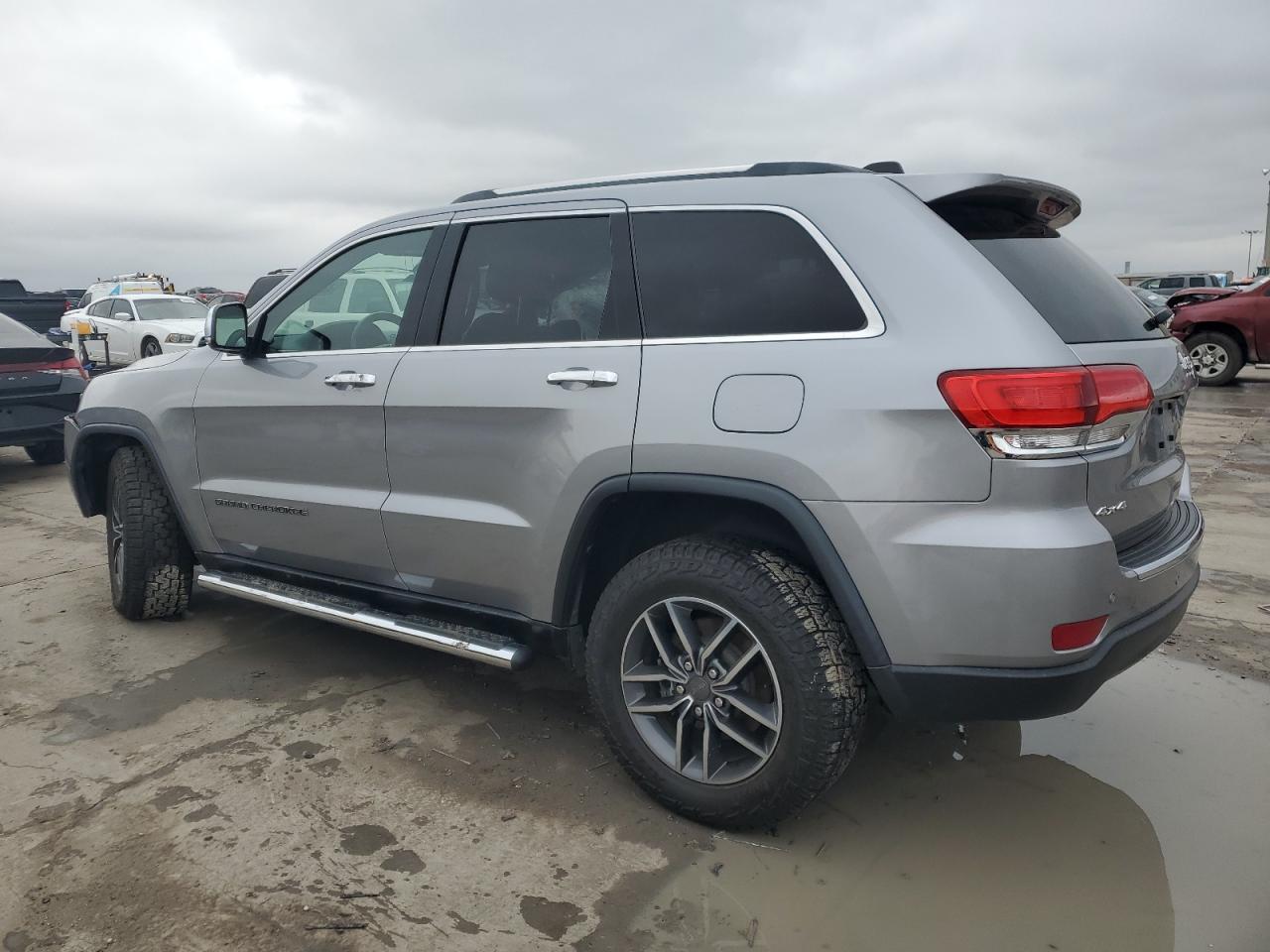 2019 Jeep Grand Cherokee - Image 2