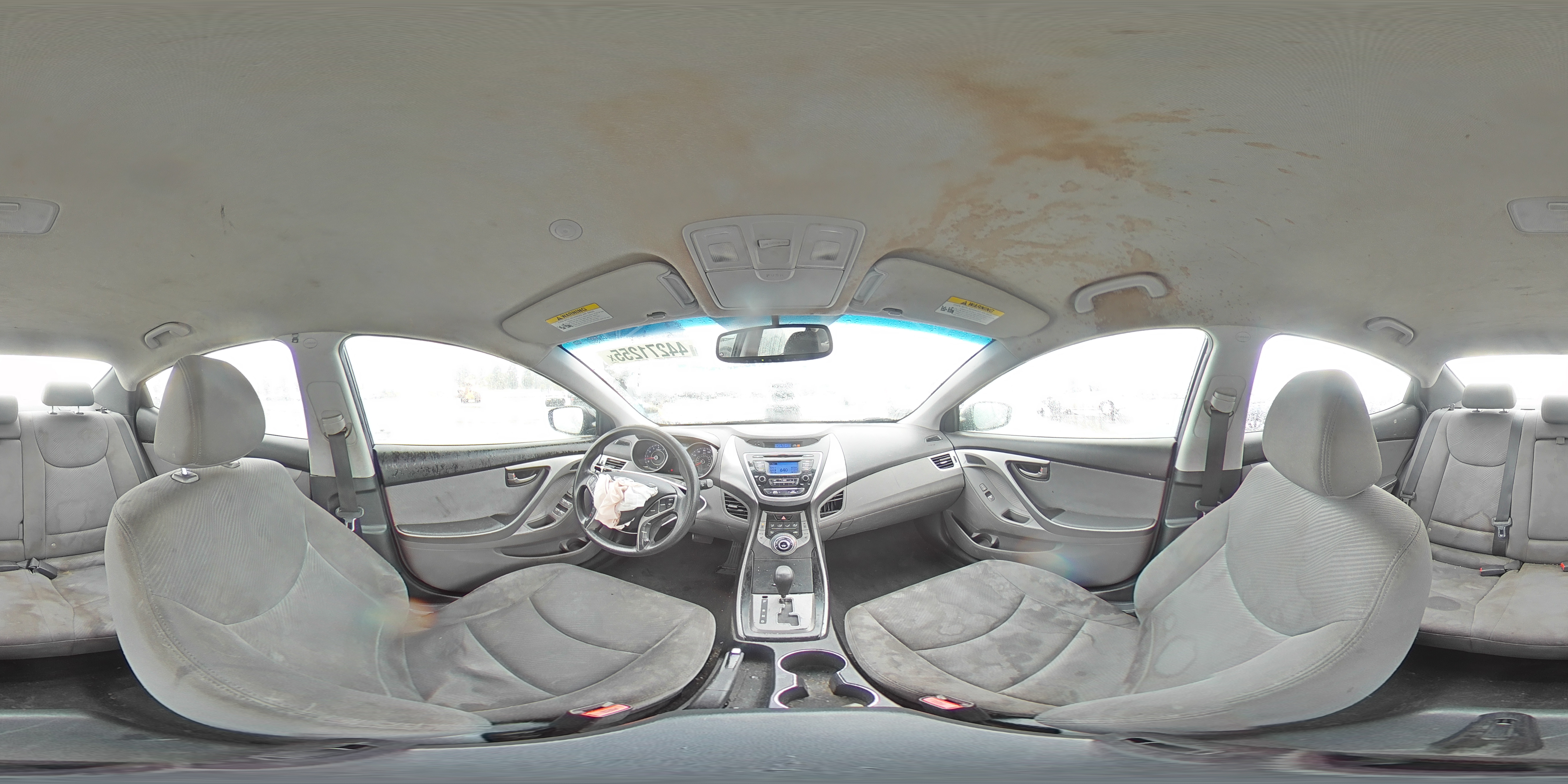 2013 Hyundai Elantra - Image 13