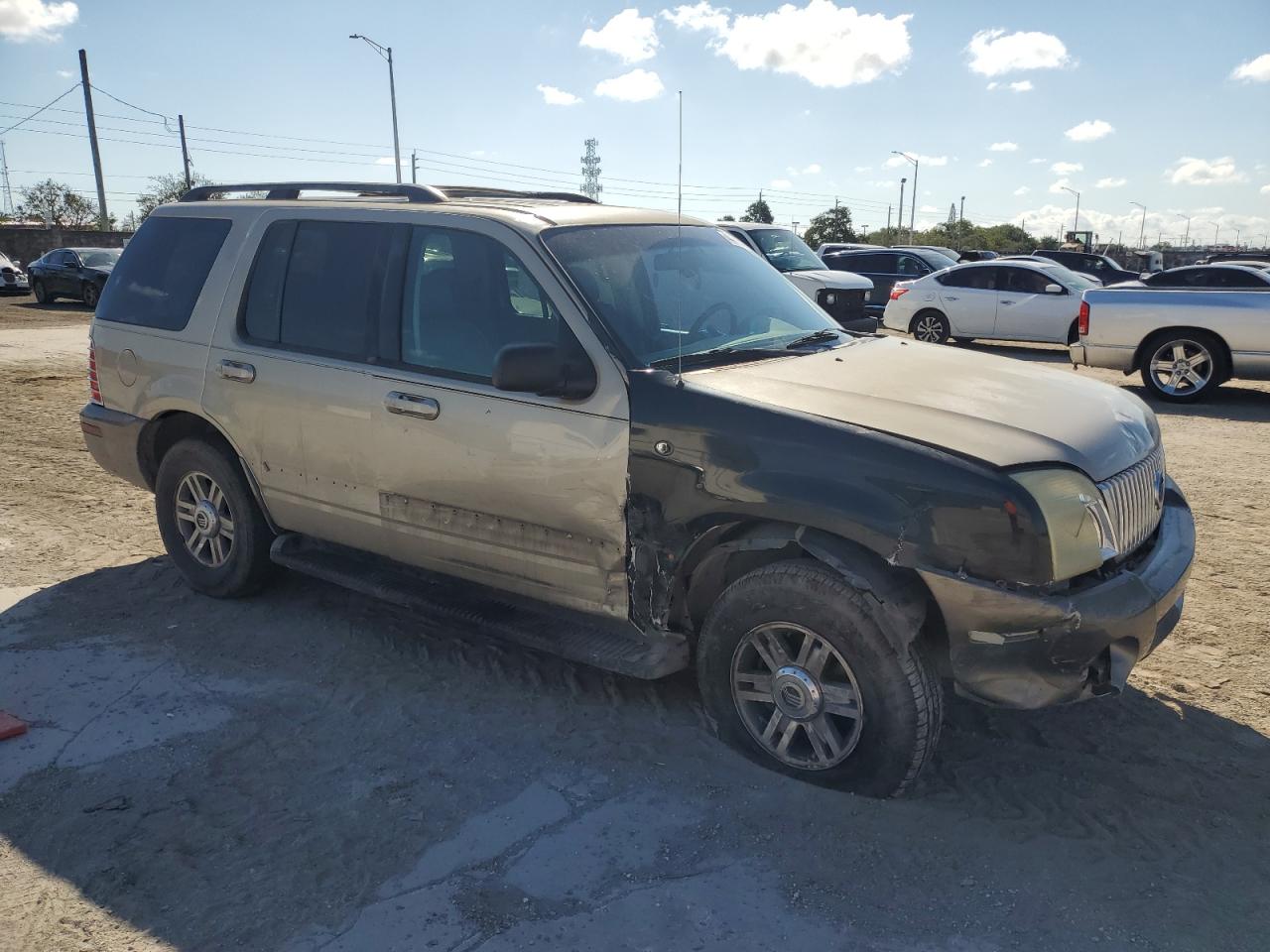 2004 Mercury Mountaineer - Image 4