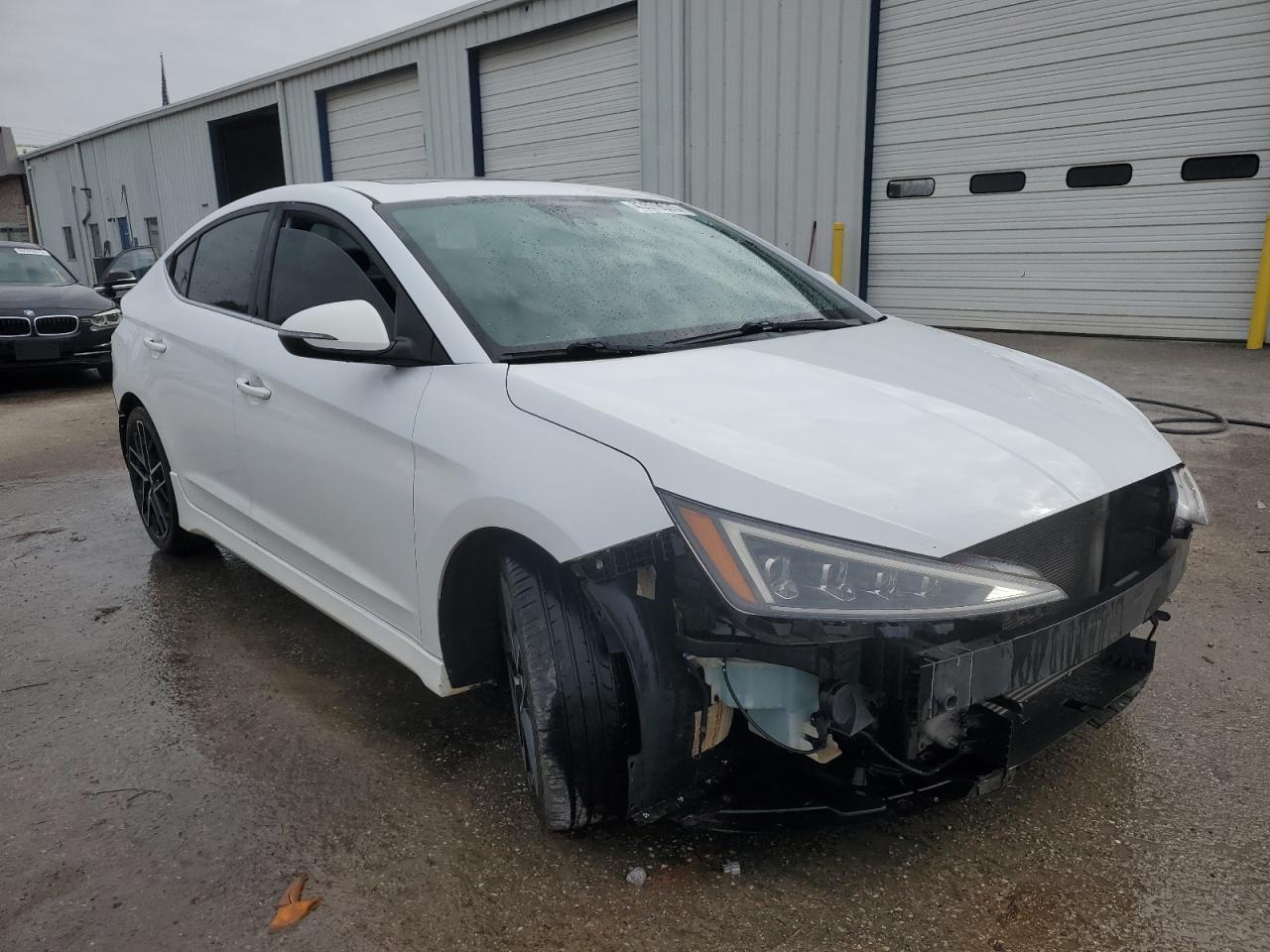 2019 Hyundai Elantra - Image 4