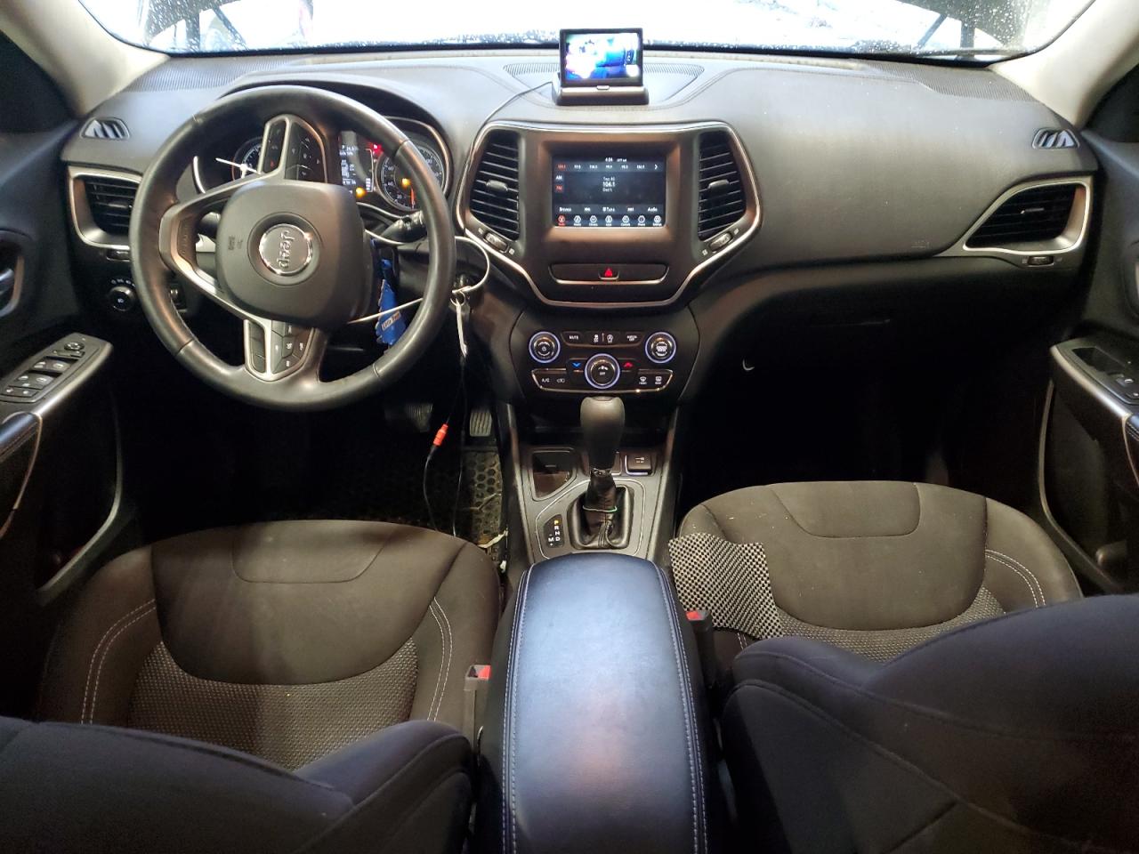 2019 Jeep Grand Cherokee - Image 8