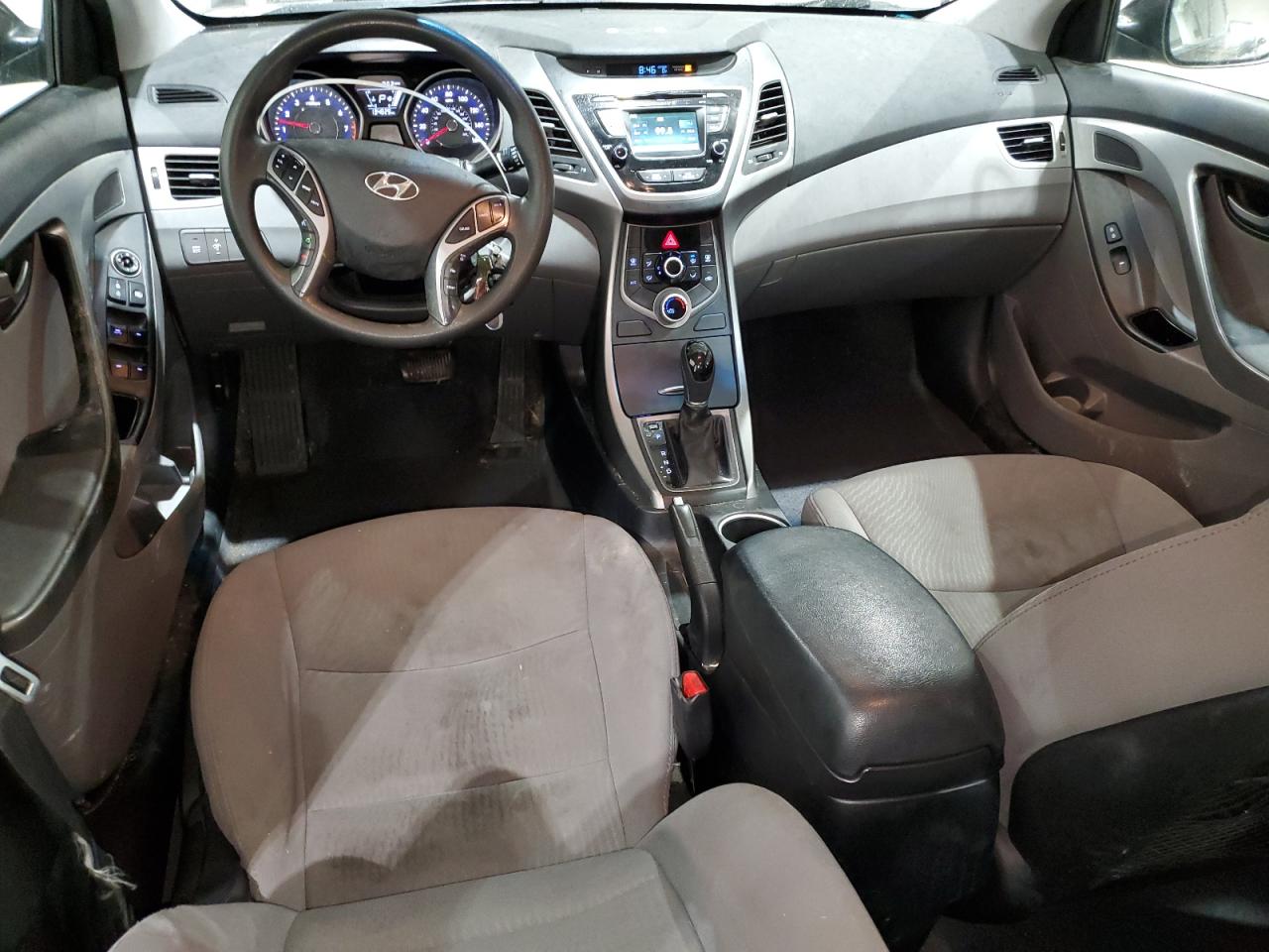 2015 Hyundai Elantra - Image 8