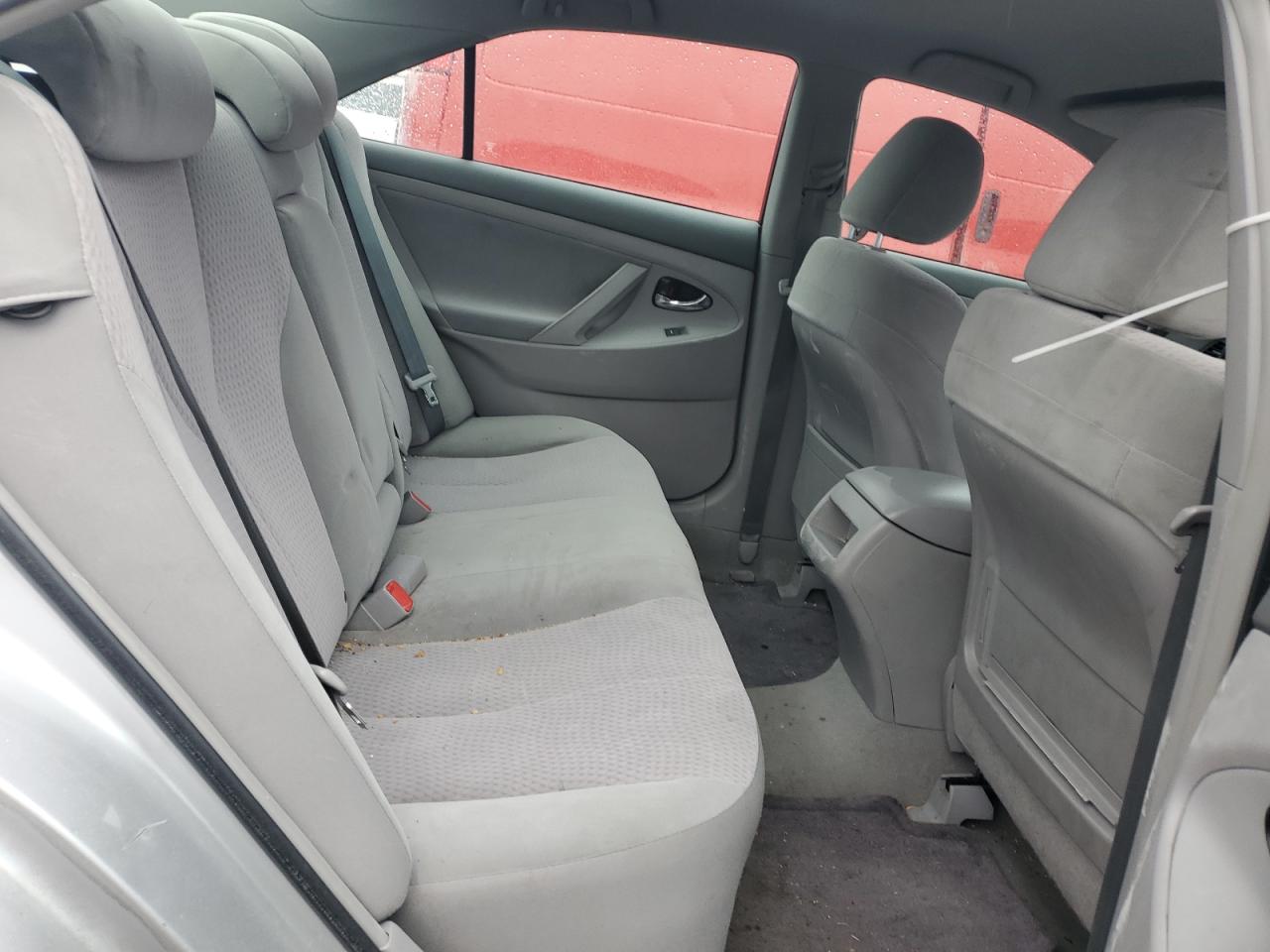 2011 Toyota Camry - Image 10