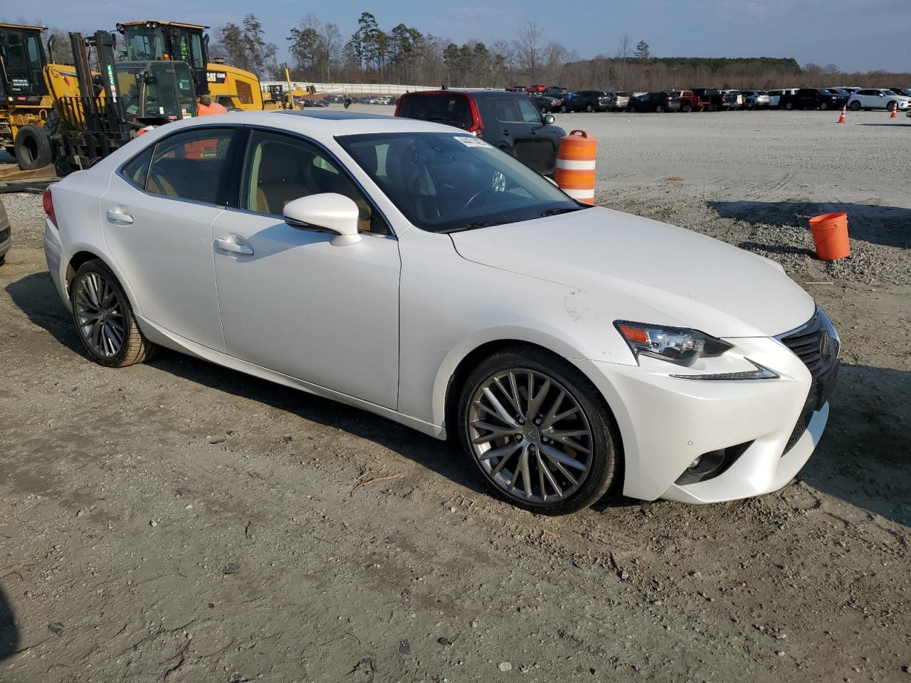 2016 Lexus IS - Image 4
