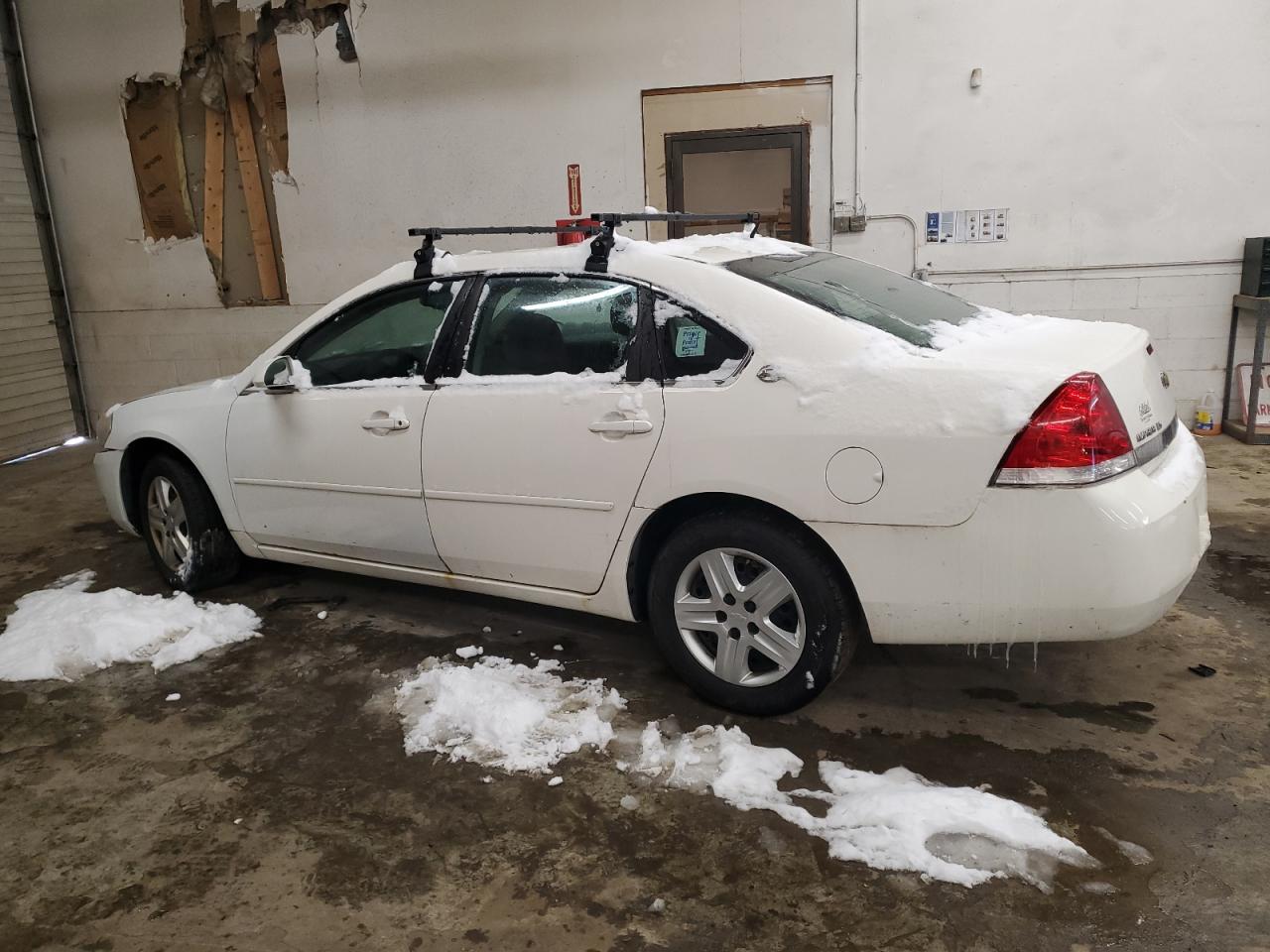 2008 Chevrolet Impala - Image 2