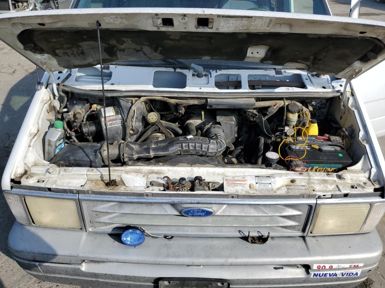 1995 Ford Aerostar - Image 12