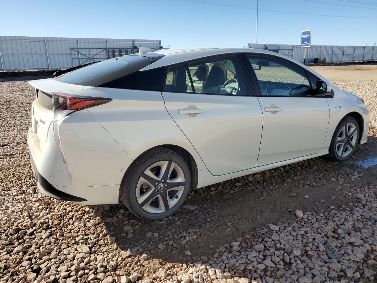 2018 Toyota Prius - Image 3