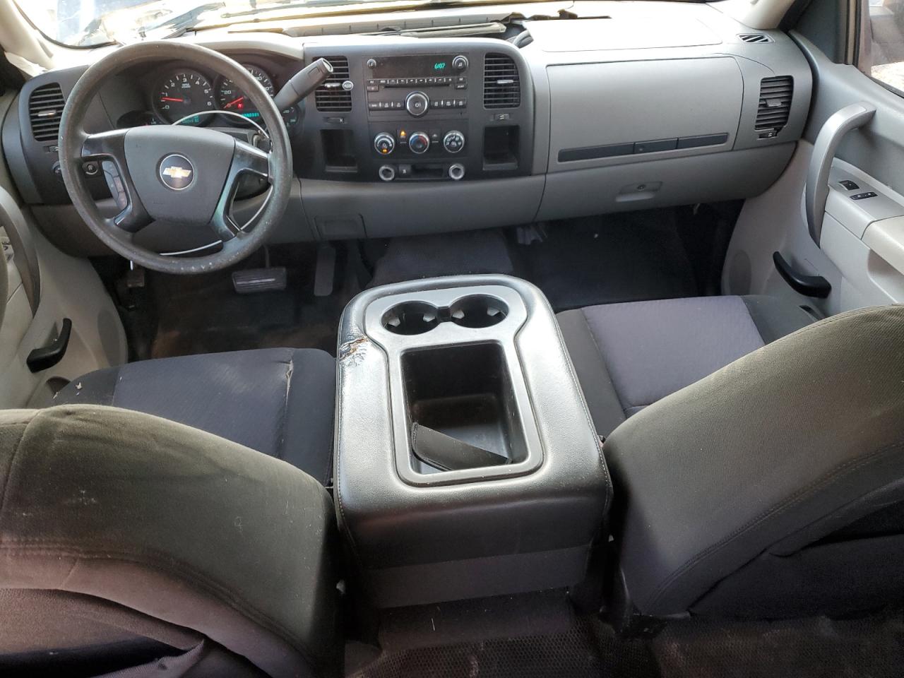 2010 Chevrolet Silverado - Image 8