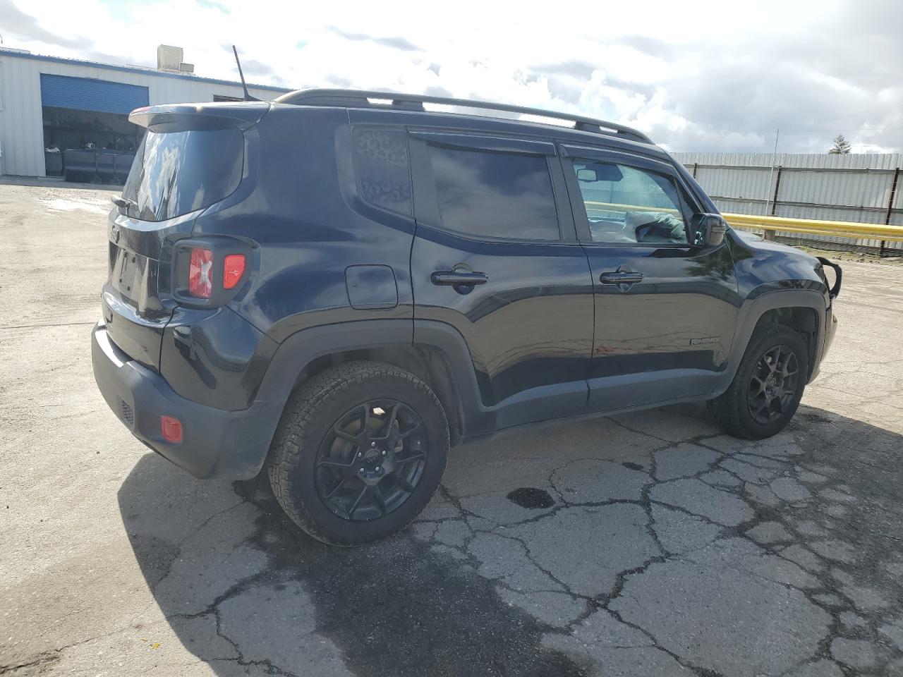 2019 Jeep Renegade - Image 3