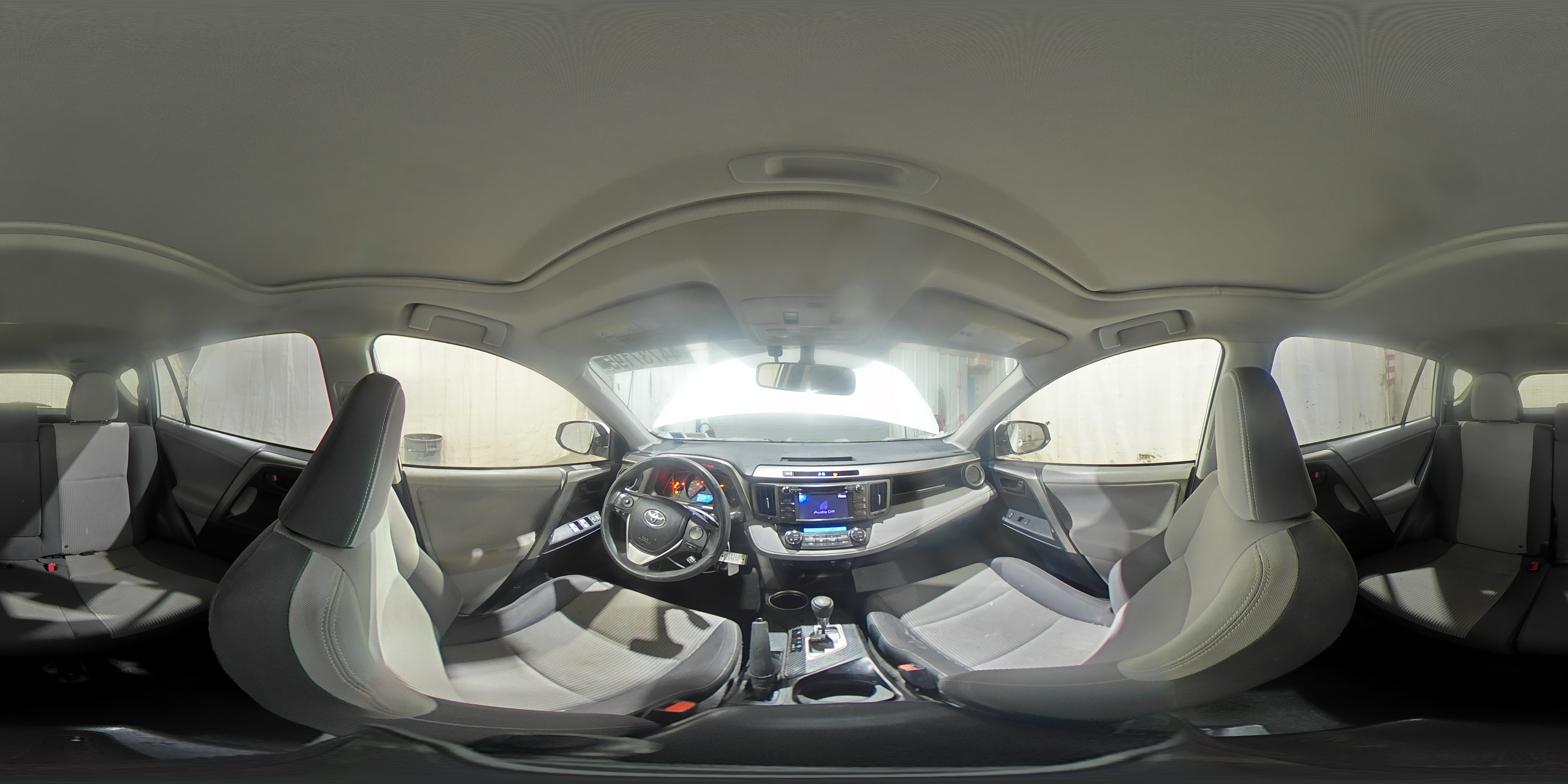 2013 Toyota RAV 4 - Image 15