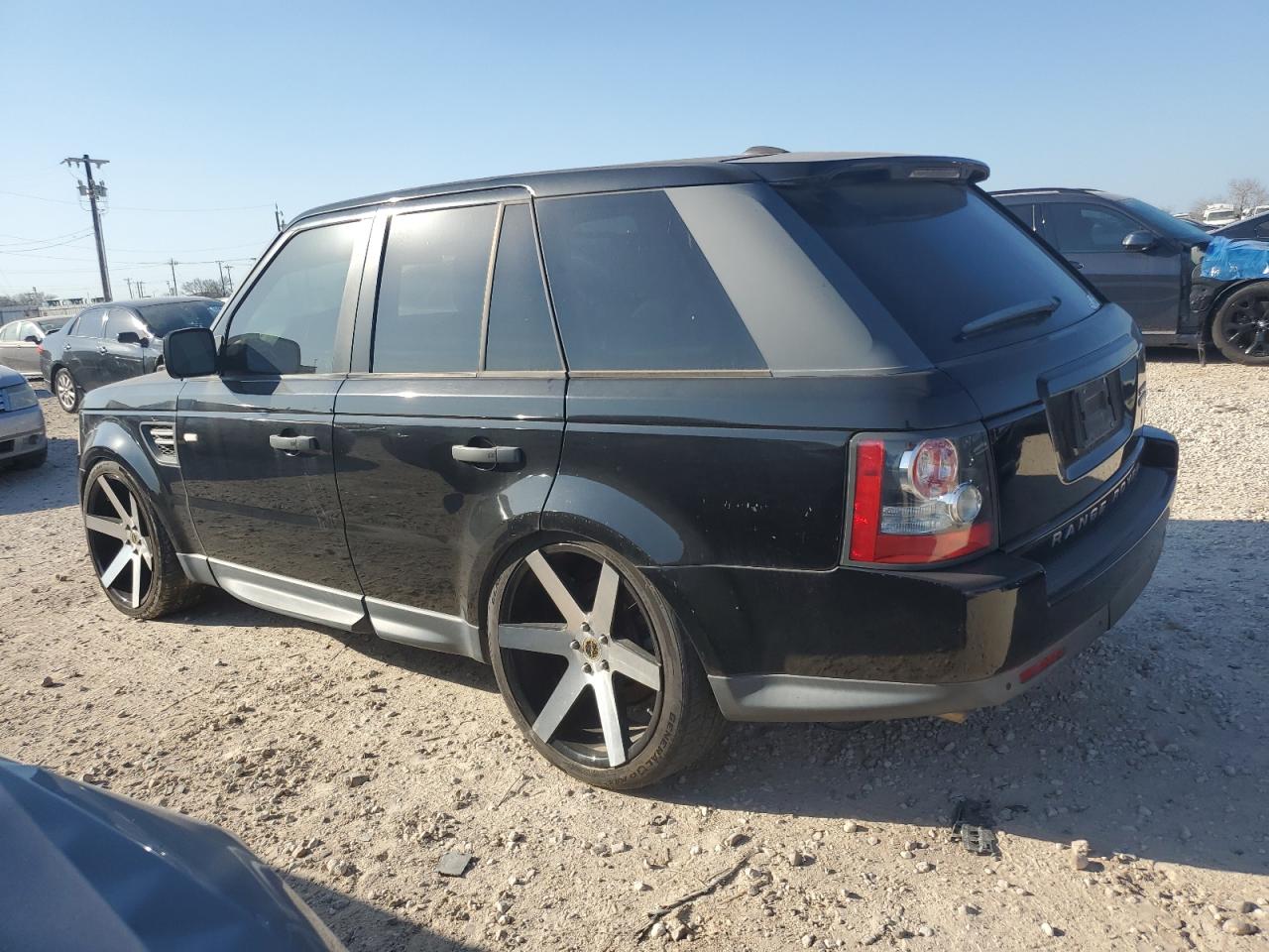 2011 Land Rover Range Rover - Image 2
