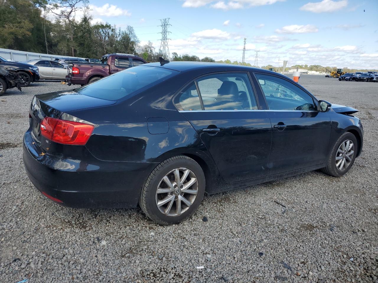 2014 Volkswagen Jetta - Image 3