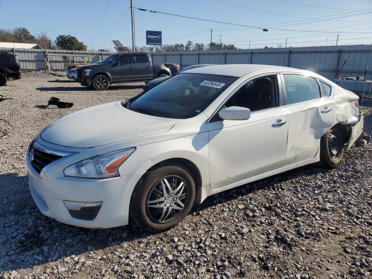 2015 Nissan Altima - Image 1