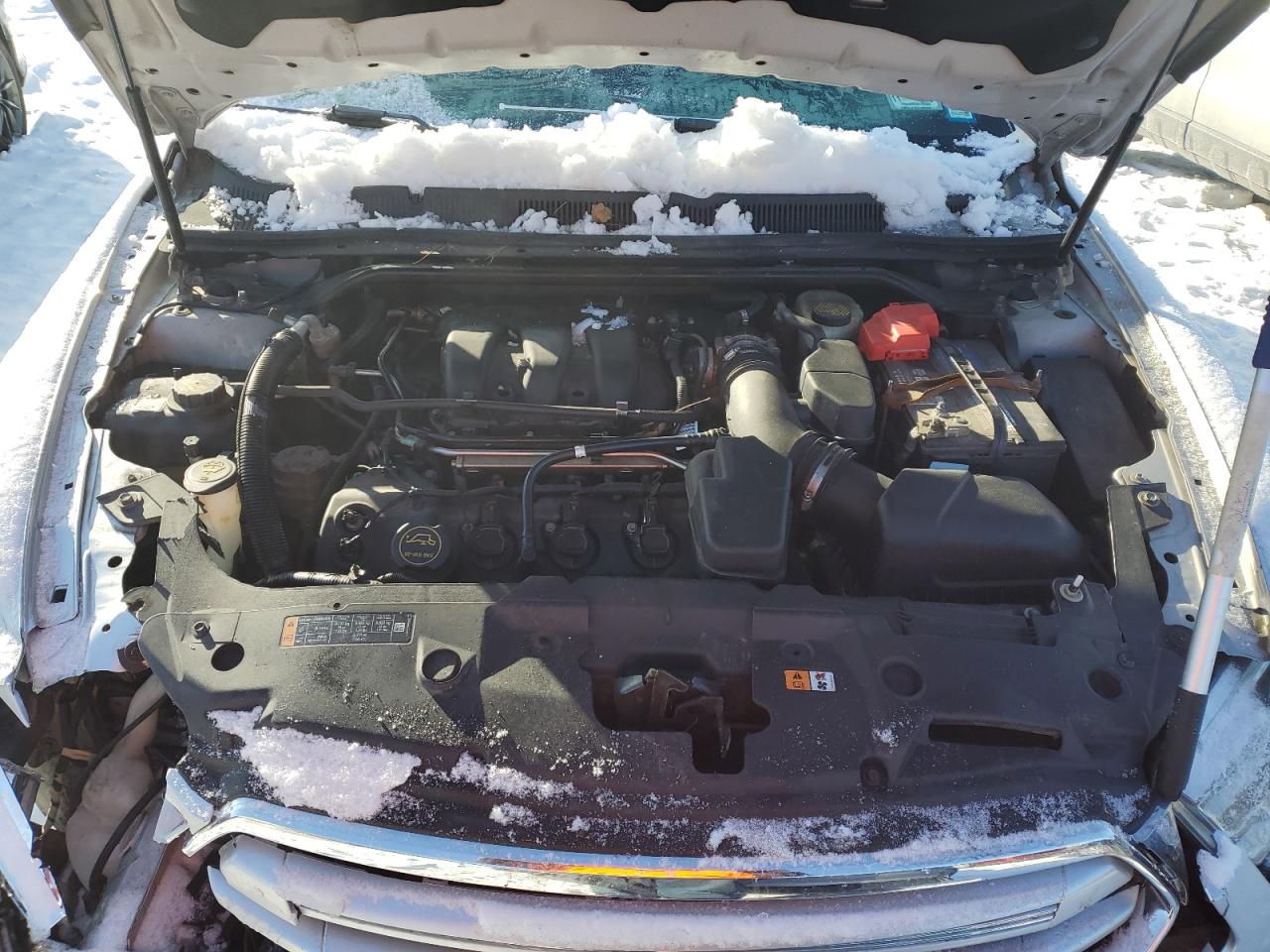 2016 Ford Taurus - Image 11