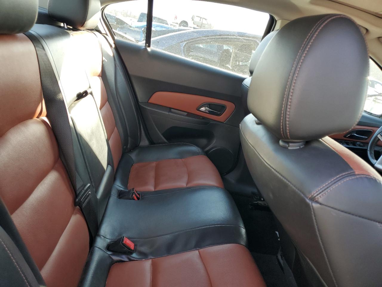 2014 Chevrolet Cruze - Image 11