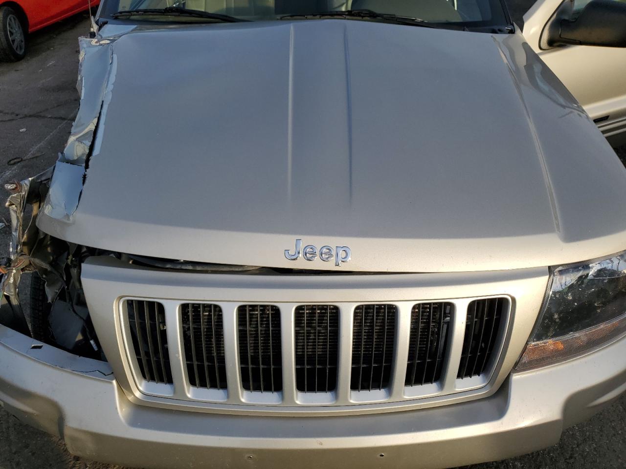 2004 Jeep Grand Cherokee - Image 12