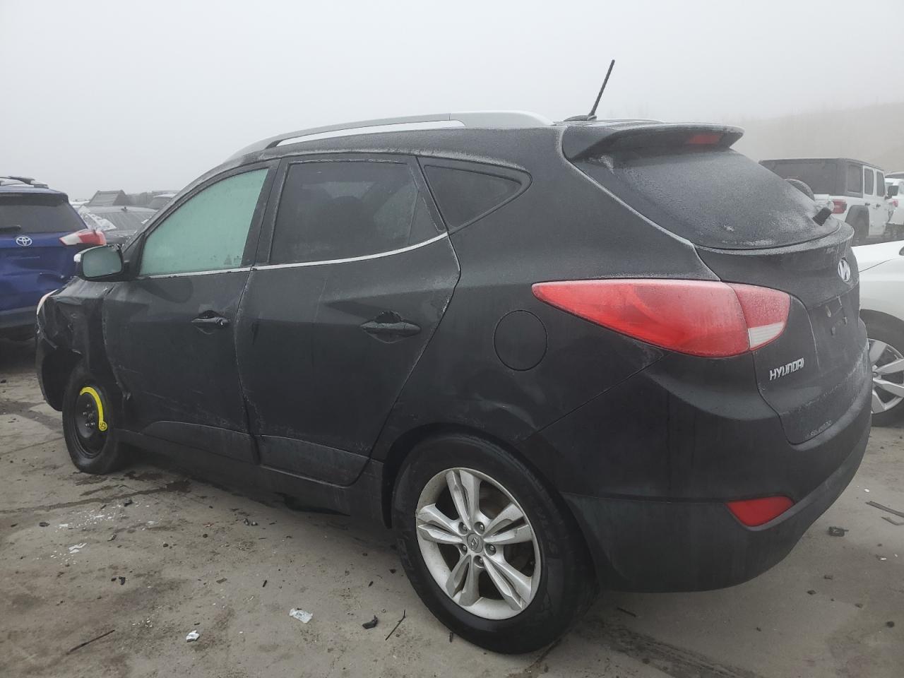 2013 Hyundai Tucson - Image 2
