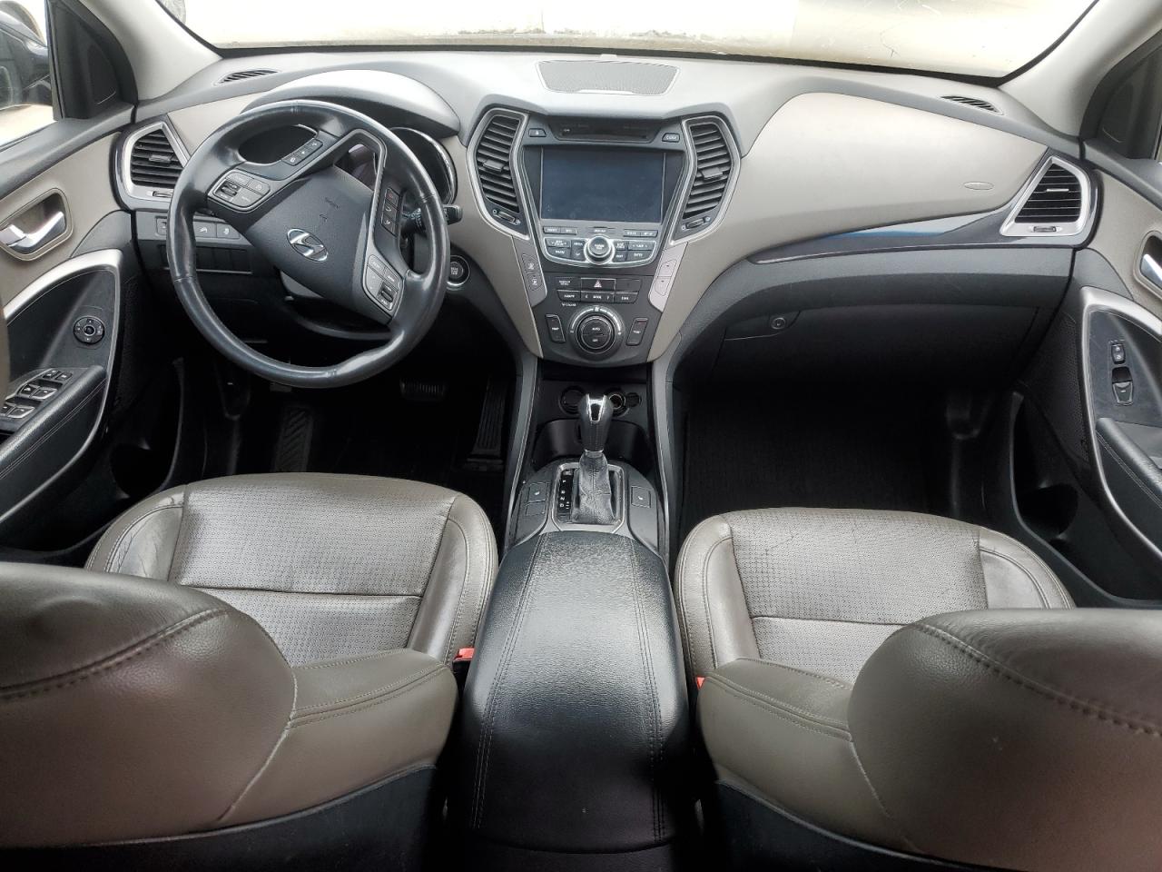 2013 Hyundai Santa Fe - Image 8