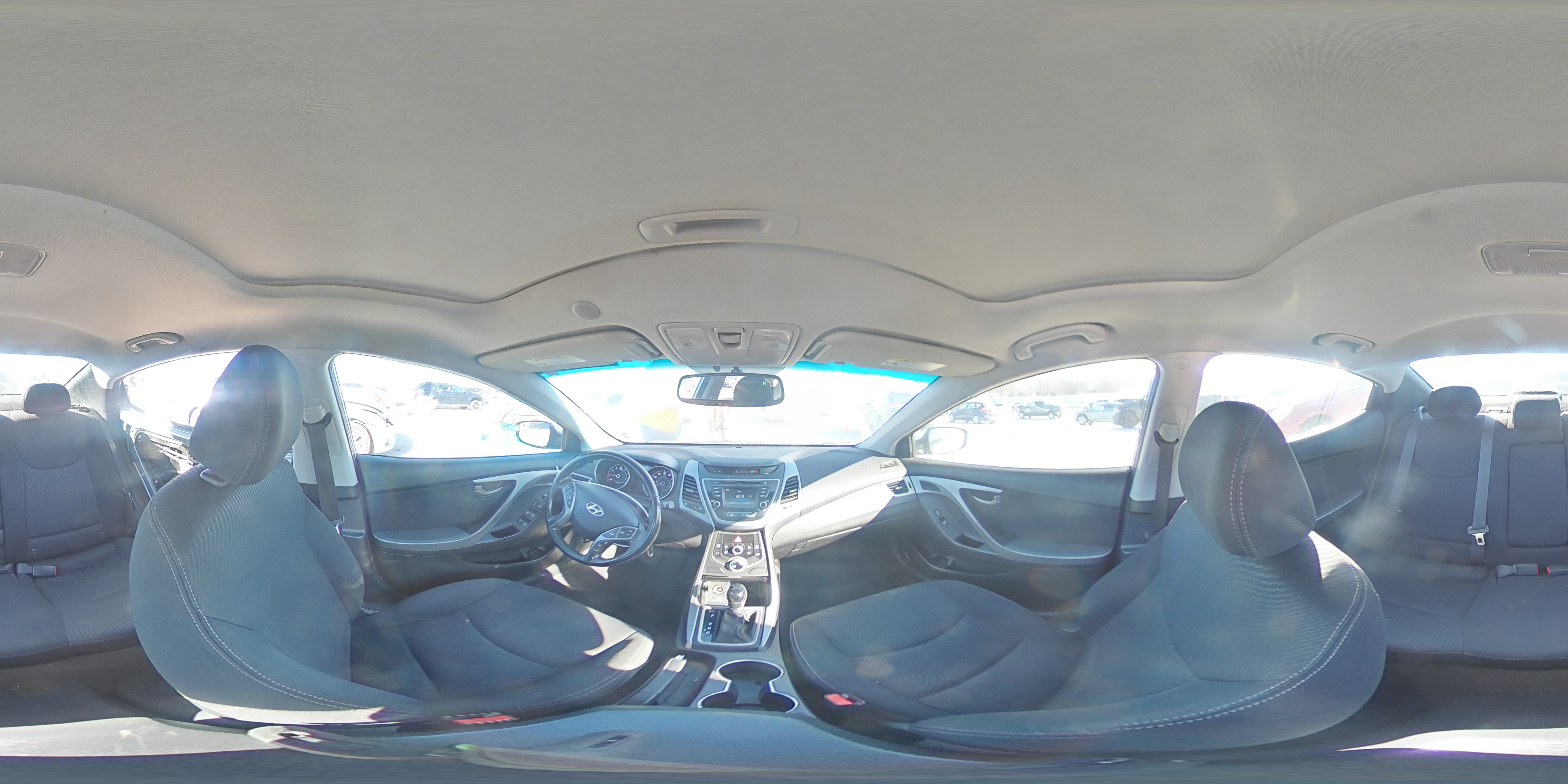 2015 Hyundai Elantra - Image 12