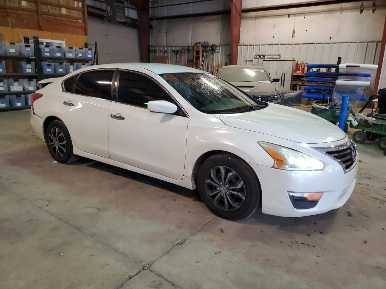 2013 Nissan Altima - Image 4