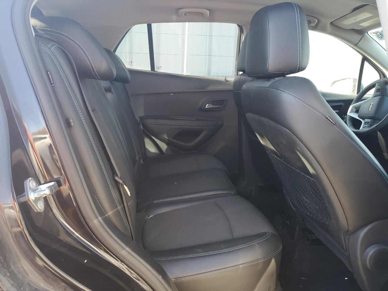 2015 Chevrolet Trax - Image 11