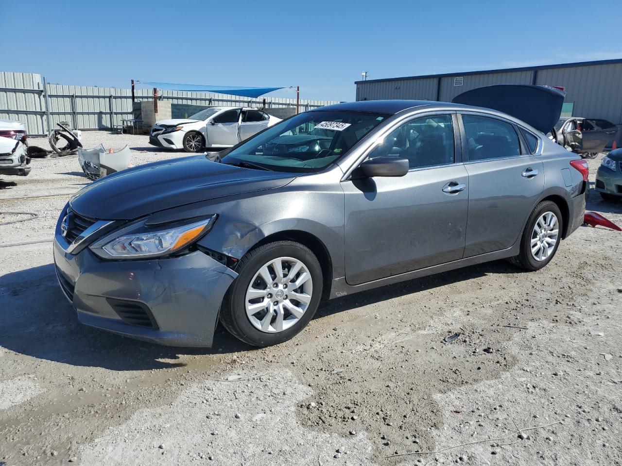 2017 Nissan Altima - Image 1