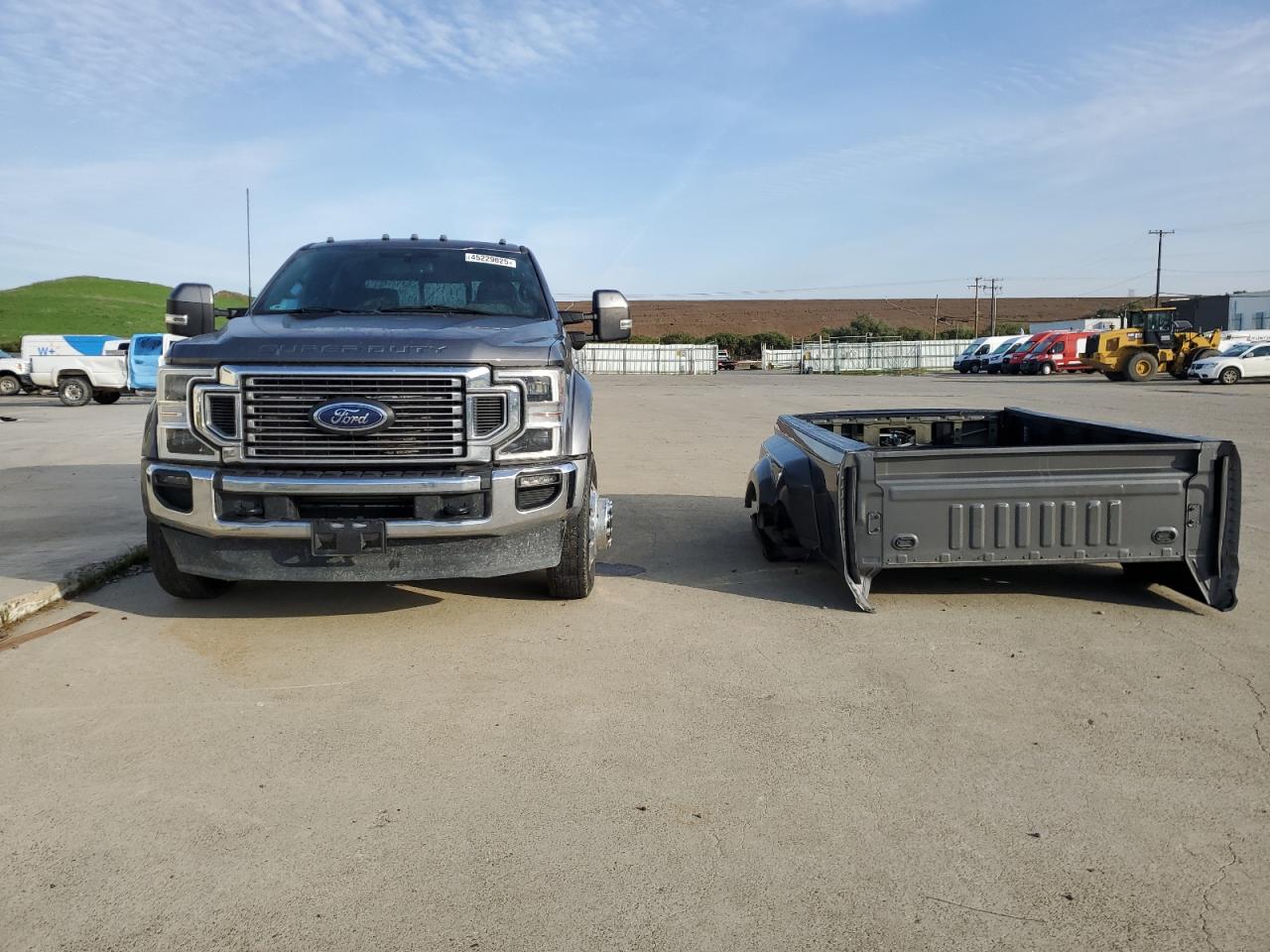 2022 Ford F450 - Image 5