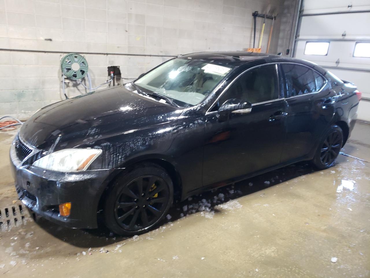 2010 Lexus IS - Image 1