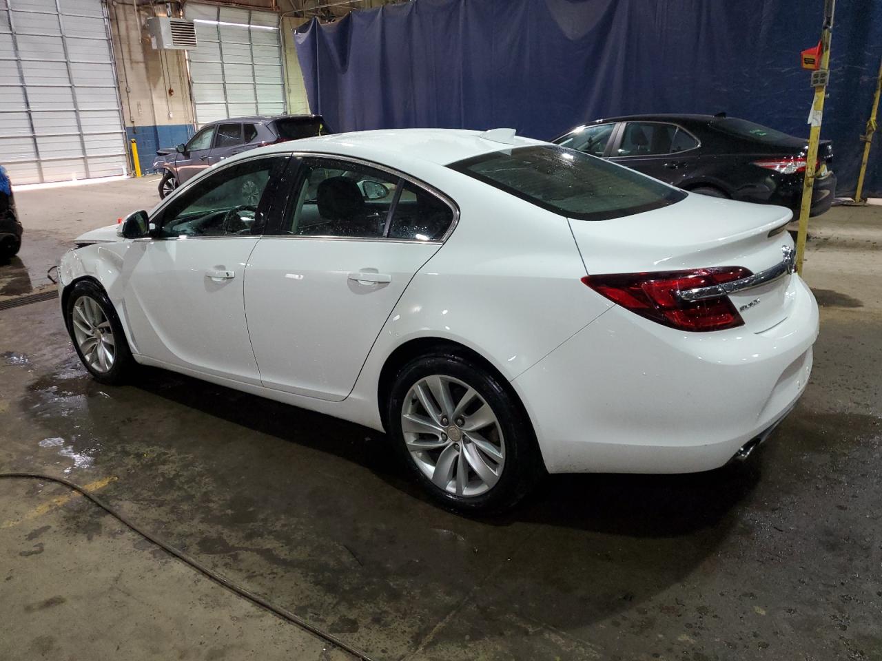 2015 Buick Regal - Image 2