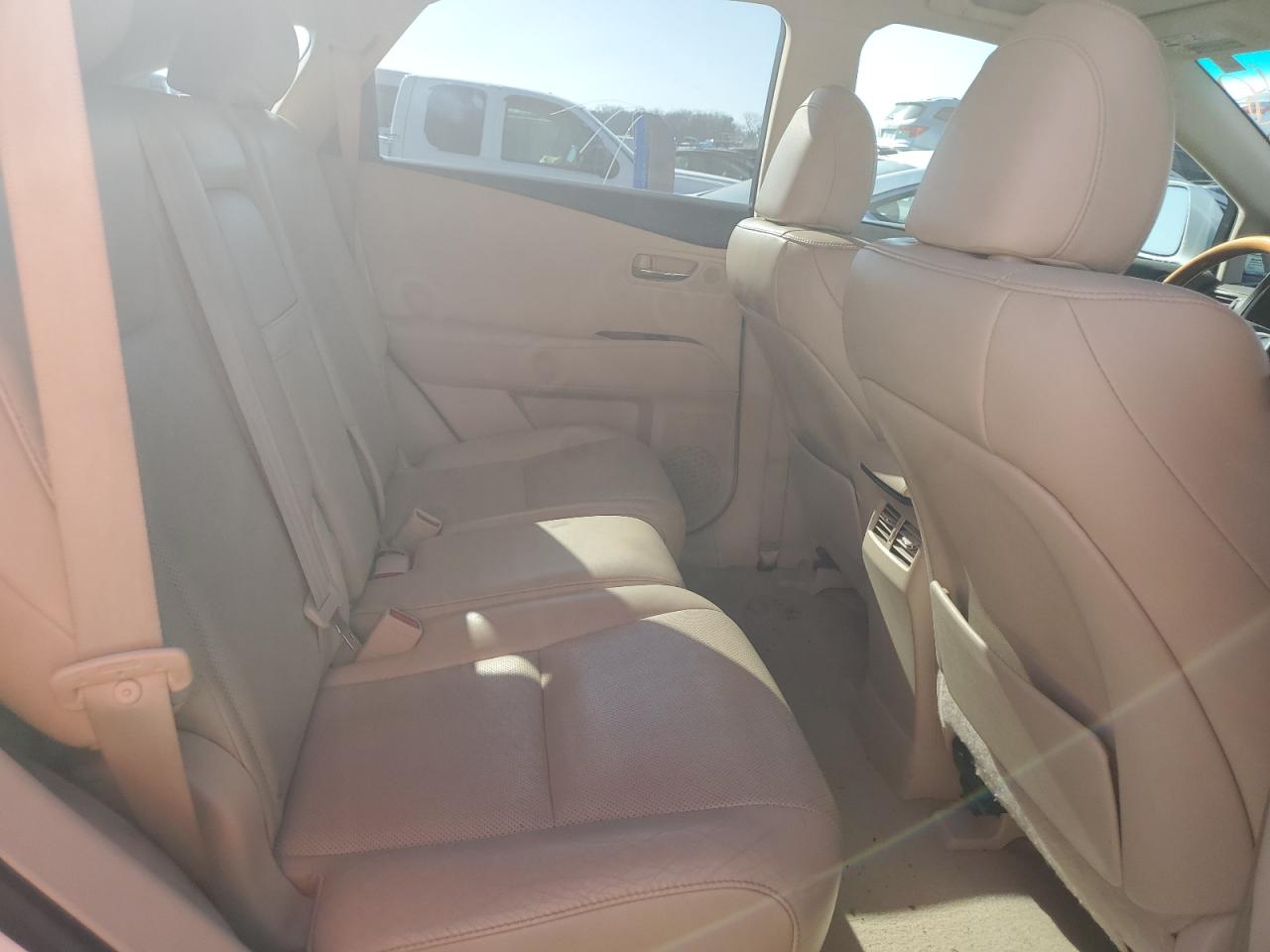 2012 Lexus RX - Image 11