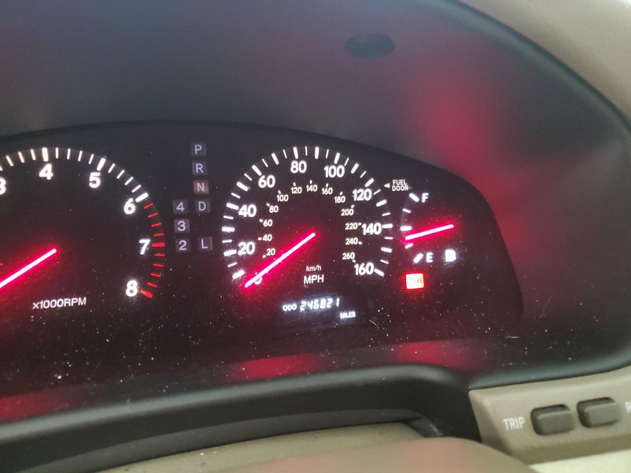 2002 Lexus LS - Image 9