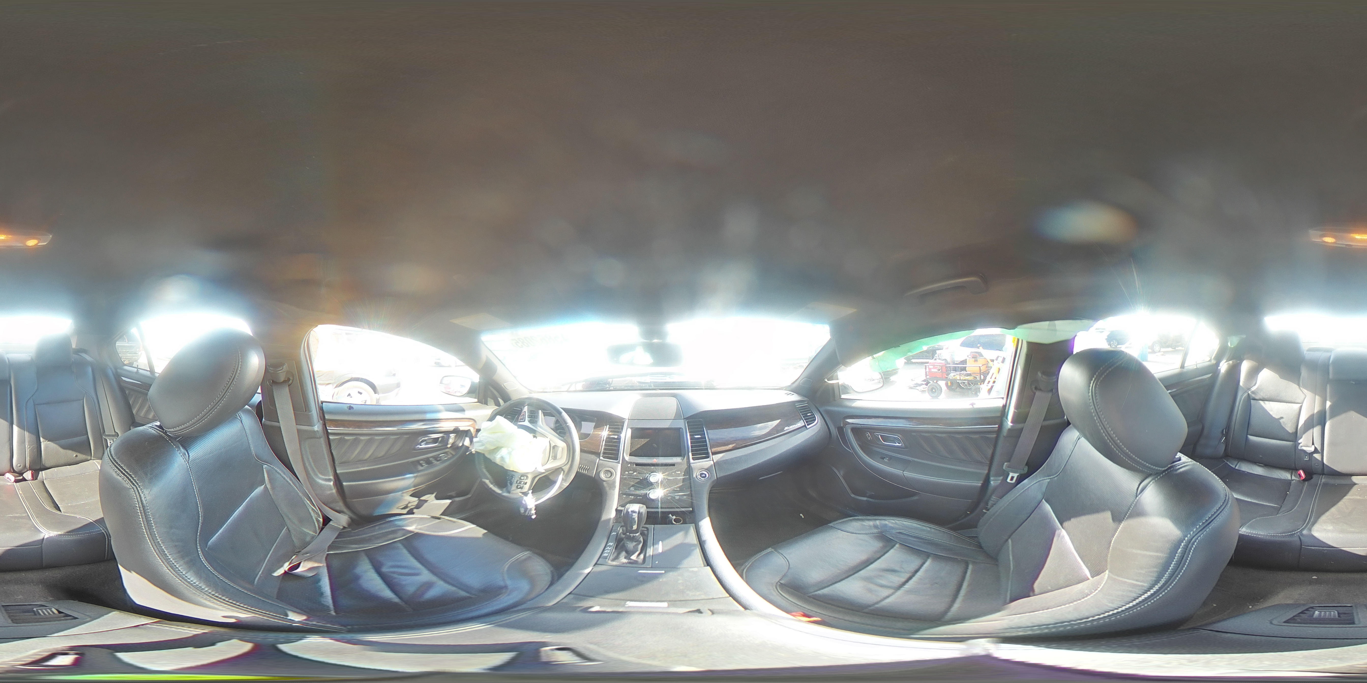 2013 Ford Taurus - Image 13