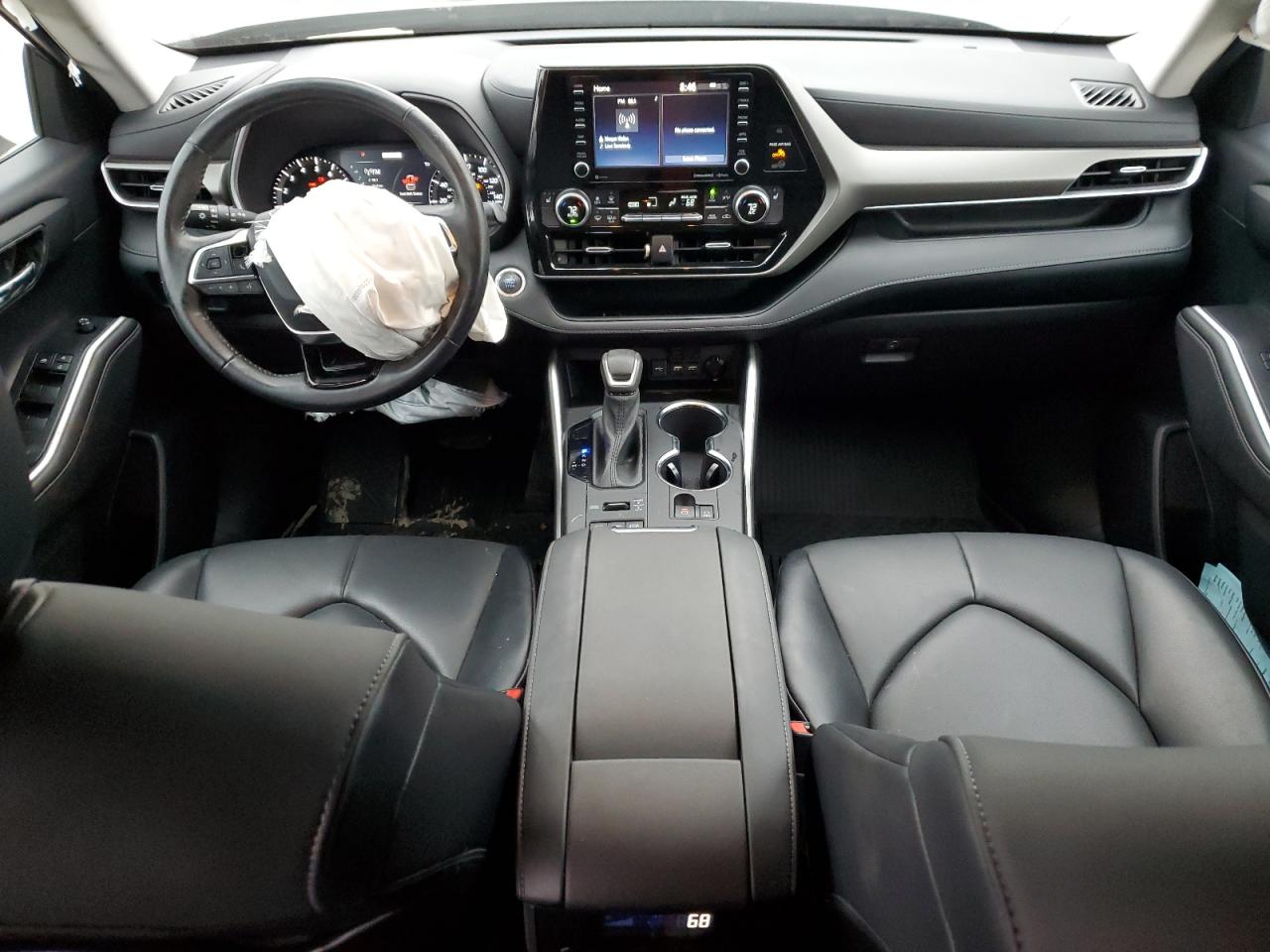 2021 Toyota Highlander - Image 8