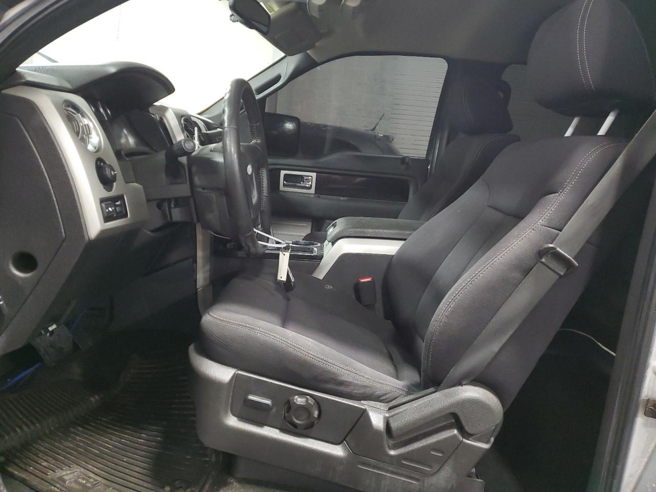 2010 Ford F-150 - Image 7