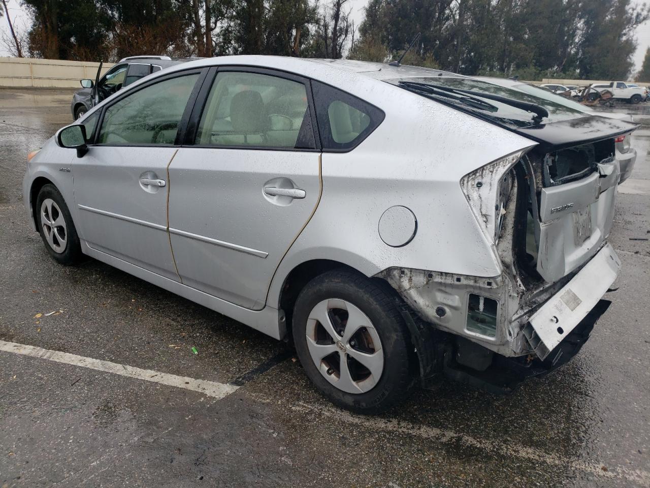 2013 Toyota Prius - Image 2