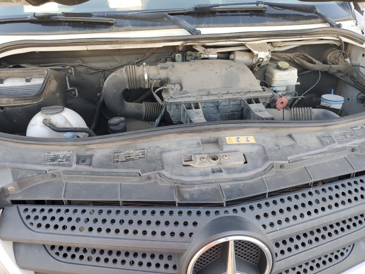 2014 Mercedes-Benz Sprinter - Image 12